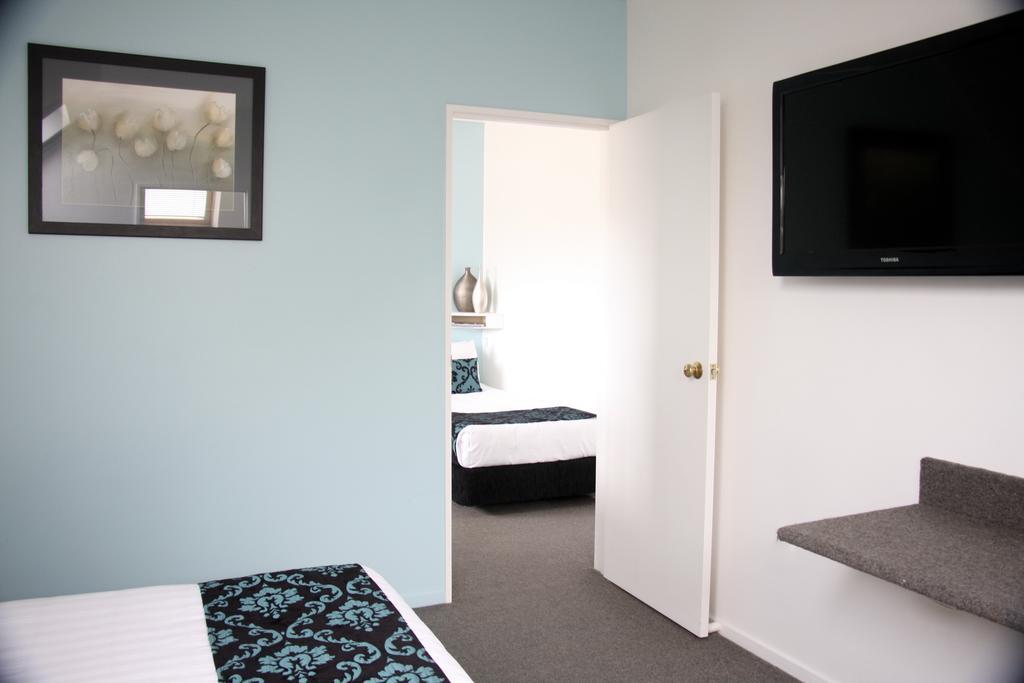 Camelot On Ulster Motel Hamilton Kültér fotó